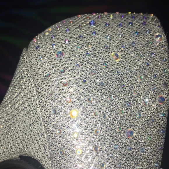 Sparkly Silver Heels - Picture 4 of 4